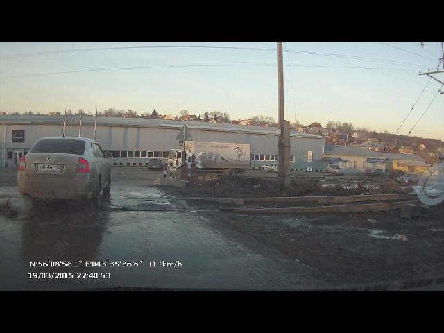 20150319224237S 0193(00h02m48s-00h03m41s)(00h00m27s-00h00m54s)