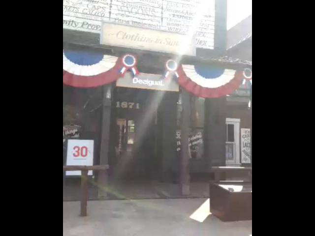 VID 84610806 051430 284