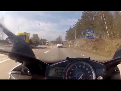 Insane 300kmh race in sweden mercedes sl63 amg vs yamaha r1