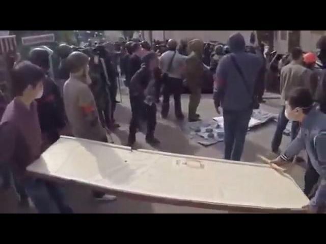 Odessa fashisty strelyayut v lyudey