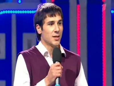 3273085.nn-files.ru KVN.Vysshaja.liga.Vtoroy.polufinal.-2011.10.28-.2011-01h38m02s-01h42m44s- mpeg4-00h00m00s-00h04m42s- (2)