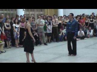 ����� � ��� - Derrotado