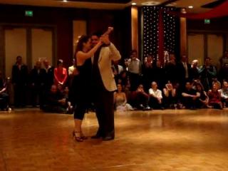 Ariadna Naveira y Fernando Sanchez bailan Amurado de Pedro Laurenz