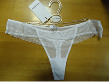 �.48 VERO MODA 300�