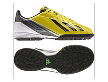 adidas-butsy-detskie-g65375.jpg