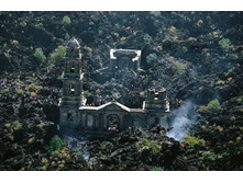����������� �������� Paricutin ������� San Juan Parangaricutiro, � �������� ����� ������ �������. �������