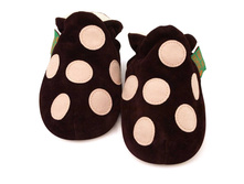 Chocolate-with-Pink-Spotty-Web__04637_zoom.jpg