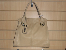 ����� ������� �� ���.���� �������: 1461-2Beige ����: 990 ���.