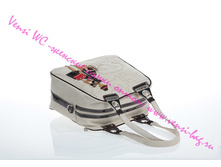 39195A White.jpg