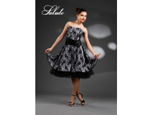 1600�