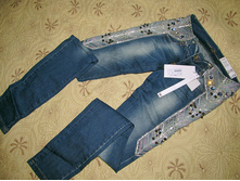 29�-�, 2500�