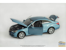 Norev Mercedes-Benz E500 Coupe. ������� 1:18