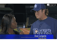 amazing-baseball-catch-evan-longorias.gif
