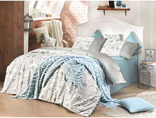 Betsey Mavi50.jpg