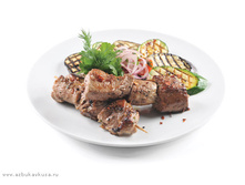 Shashlyk-iz-svininy-v-kefirnom-marinade_bgr.jpg