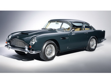Aston-Martin-DB5-1080x1920.jpg