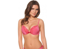 H*e*art & Flo*w*er Spot*light WHU.jpg