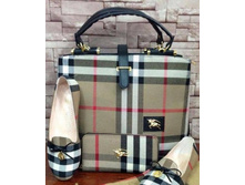 BURBERRY 003.jpg
