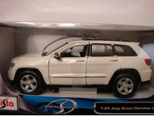 31205 ������ Jeep Grand Cherokee Laredo.jpg
