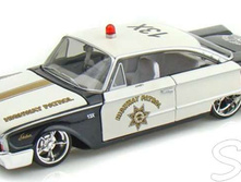 31344 ������ 1960 Ford Strliner 1-26 (Rescue Force).jpg
