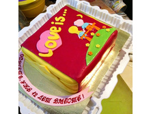 ������ "Love is", � ������ ���������� ��������, ����� �� ������ �������� ������ � ���� �������, ���� �� ��������� ���� � ������.