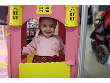 ����� ����