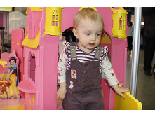 ����� ����