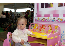 ����� ����