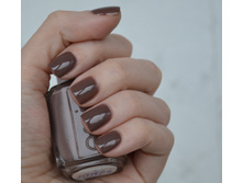essie hot coco.JPG