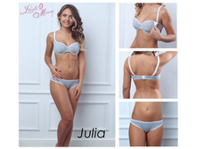 ����������� ������������ "Ju*l*i*a"   390 ���
