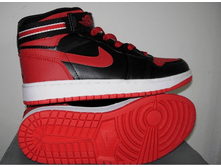 Jordan 1 Retro Nike.png