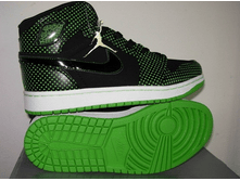 Jordan 1 Retro Nike.png