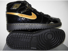 Jordan 1 Retro Nike.png