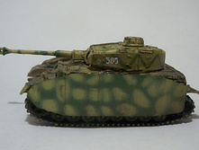 144 Takara Panzer IV 2.jpg