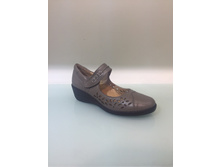 3067.21 33-45 2950.jpg