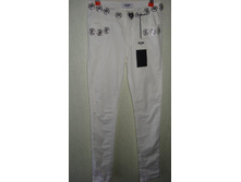 19_Moschino Italy p25 OB86cm 2000p.jpg