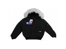 ������� Canada Goose ���� ������ 2320�
