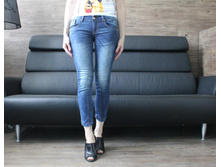 Luxury Queen 12F34.JPG