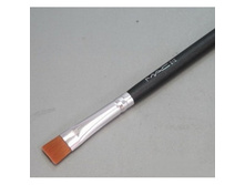 212 ����� Flat Definer Brush 210.00.JPG