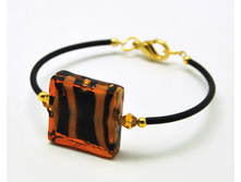 ������� ���������� � �������, 700 ���.