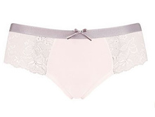 Bea*uty-Fu*ll Ic*on Hips*ter.jpg