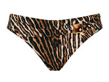 Sa*far*i Ch*ic T*ai.jpg