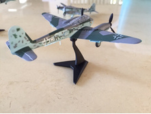 144 F-Toys Me-410 Camo 3A 3.JPG