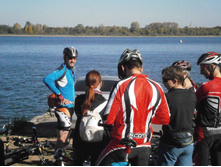 ����������