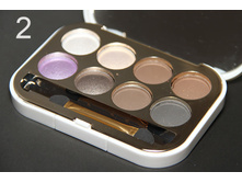 190 ���. - ���� Versace "Quadra Eyeshadow Personalized eye makeup" 8 ��. (2)