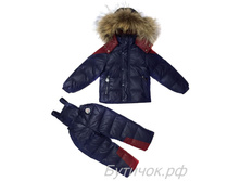 �. 330 ���������� ���������� Moncler ����� ����� � �������� 7400 ���.