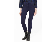 4453e3d8-303a-11e5-ad60-00259002479e face.jpeg