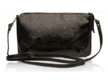 ����� Voyage Black.