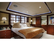 R2 www.catsmob.com cm 20121121 02048 014 103e57df.jpg