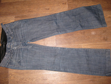 44������